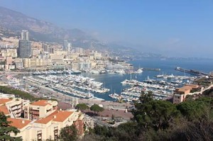 Blick auf den berühmten-Port-Hercule von Monaco